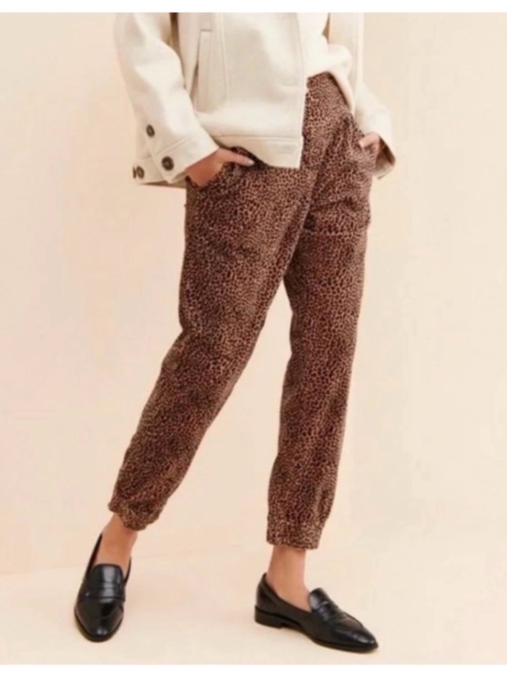 Anthropologie Kalea Leopard Animal Print Corduroy Spot Jogger pants size Medium
